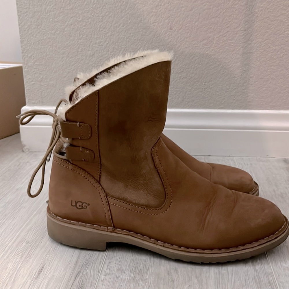 Women Ugg Naiyah Boot